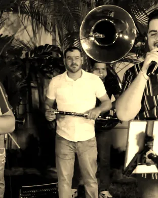 Banda Corona Del Rey Houston