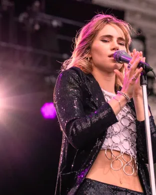 Suki Waterhouse Houston